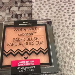 WET N WILD BAKED BLUSH 😎